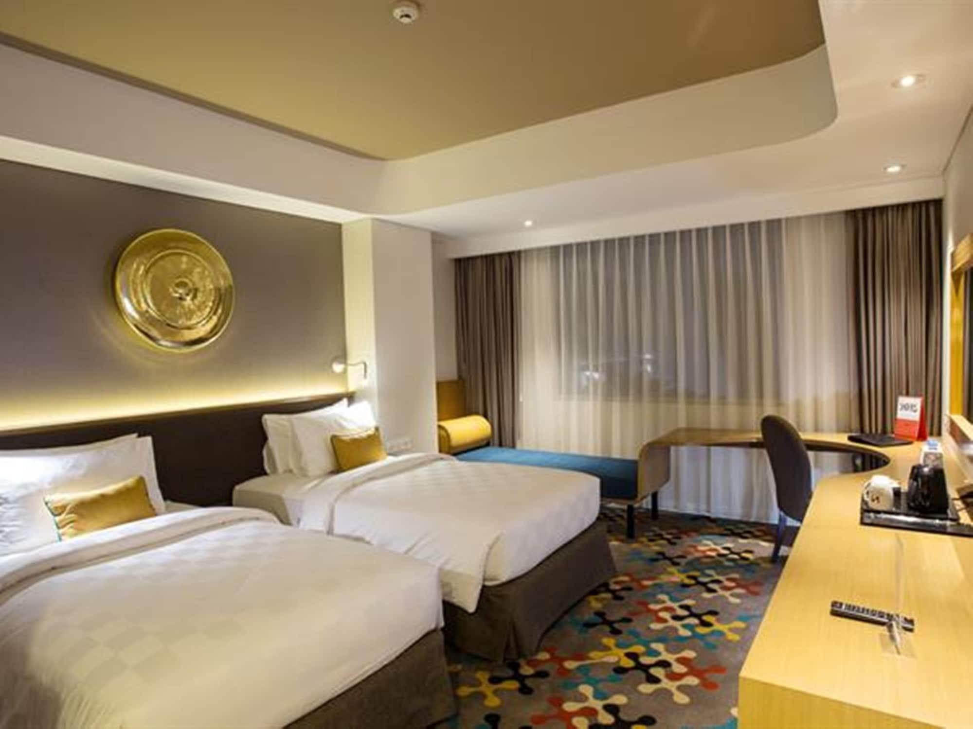 Hotel Ciputra Cibubur Managed By Swiss-Belhotel International Zewnętrze zdjęcie